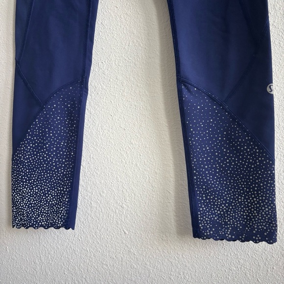 Lululemon Athletica Tight Stuff High Rise 24" Navy Scallop Hem Dot Fade Leggings - Picture 7 of 12